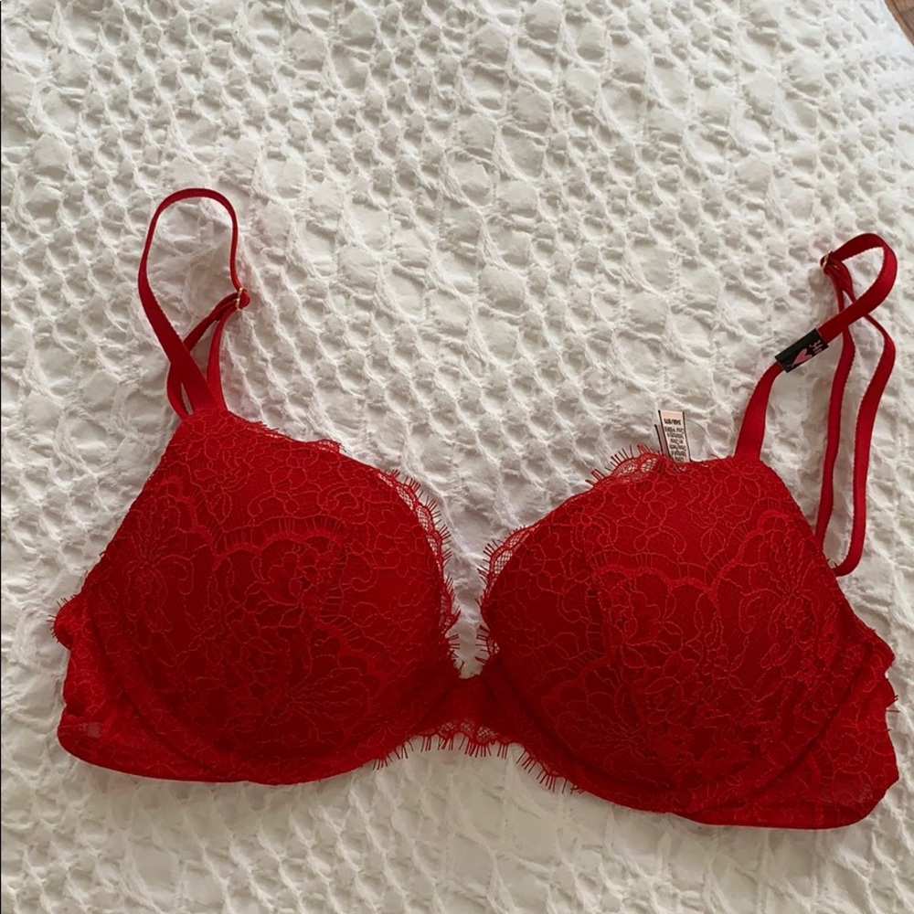 Victoria’s Secret dream angels push-up bra 34B